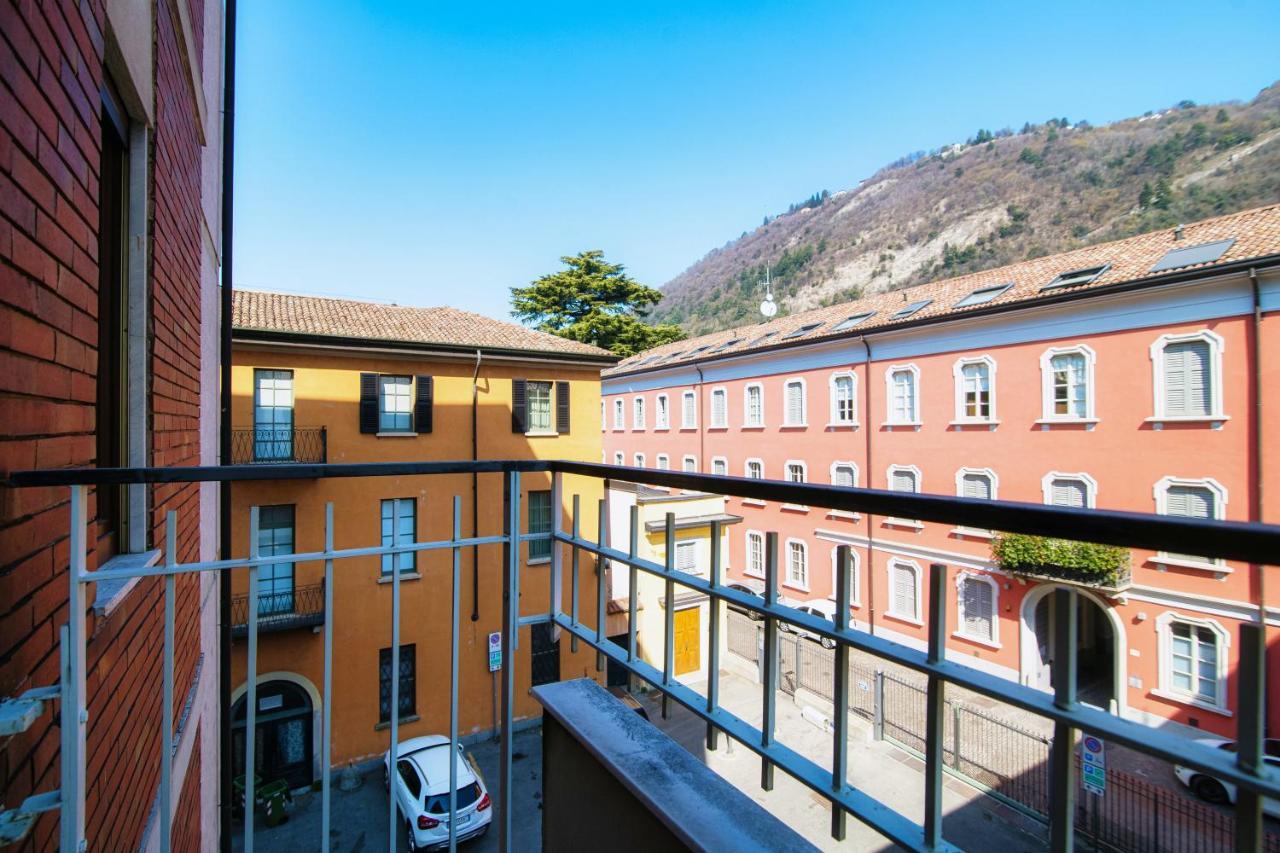 Piazza Roma - The House Of Travelers Apartman Como Kültér fotó