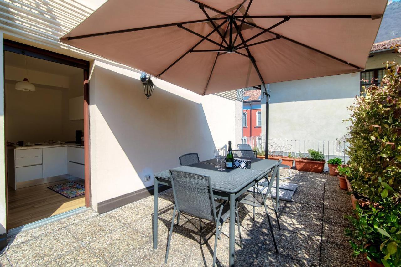 Piazza Roma - The House Of Travelers Apartman Como Kültér fotó