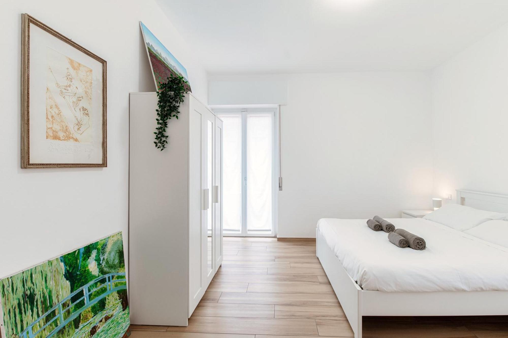 Piazza Roma - The House Of Travelers Apartman Como Kültér fotó