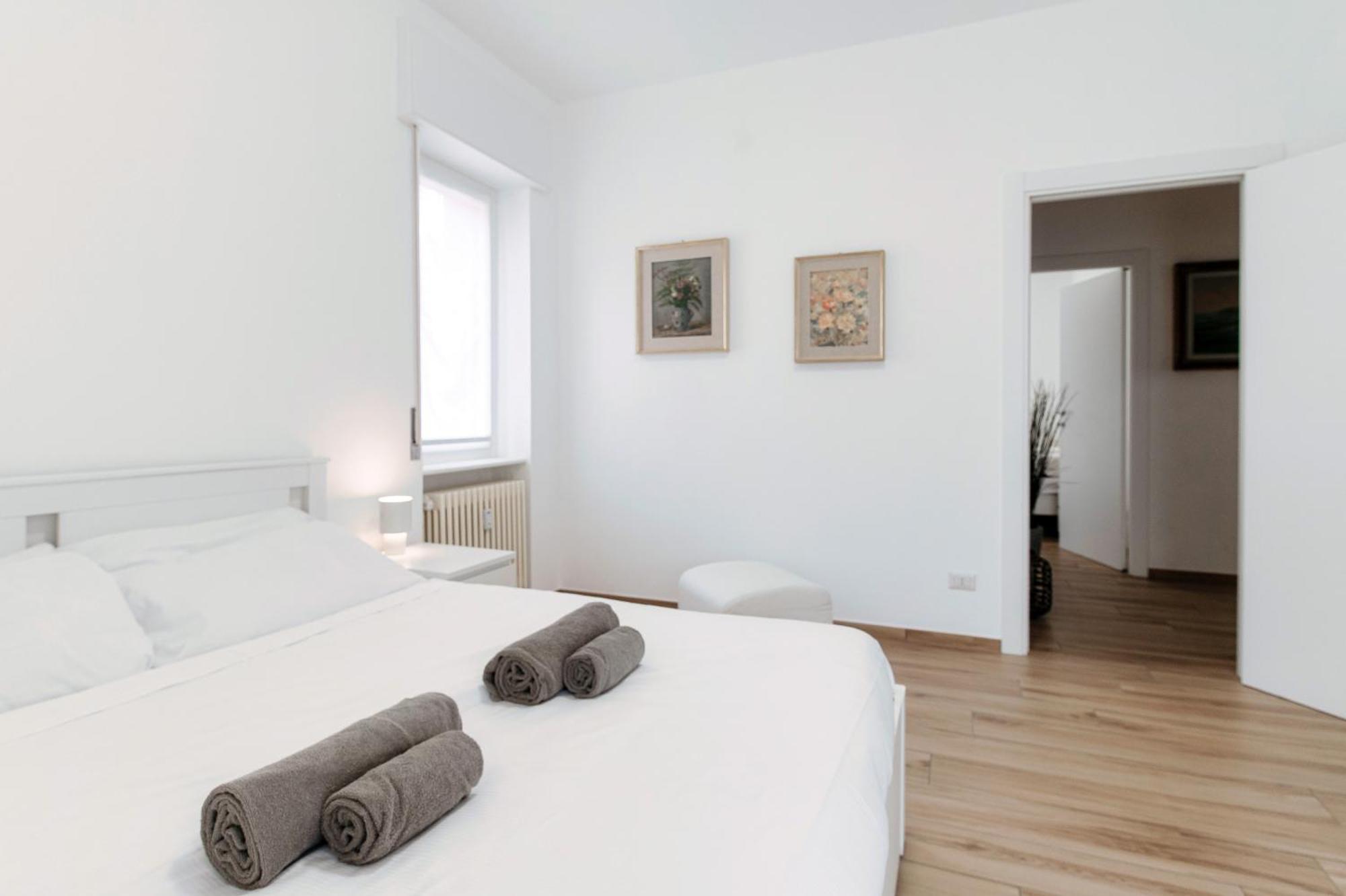 Piazza Roma - The House Of Travelers Apartman Como Kültér fotó